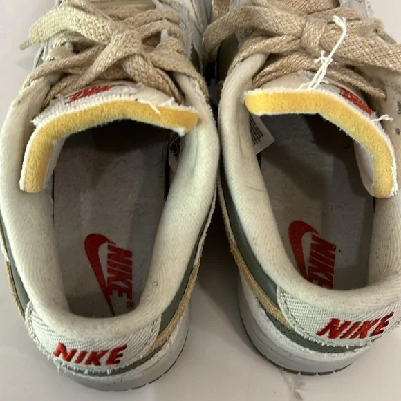 Women’s Nike Dunk Low - Picture 4 of 5